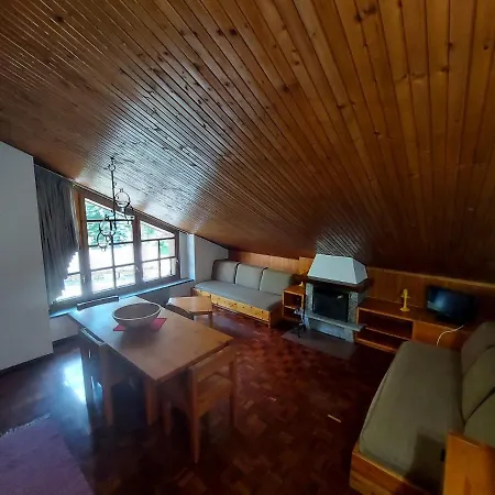 Mansarda Royal Διαμέρισμα